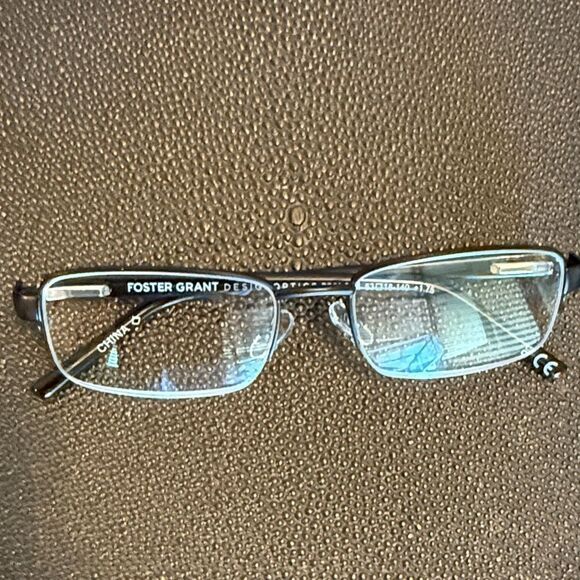 Foster Grant Black and Clear Metal Reading Glasses 3 pair - Picture 3 of 8